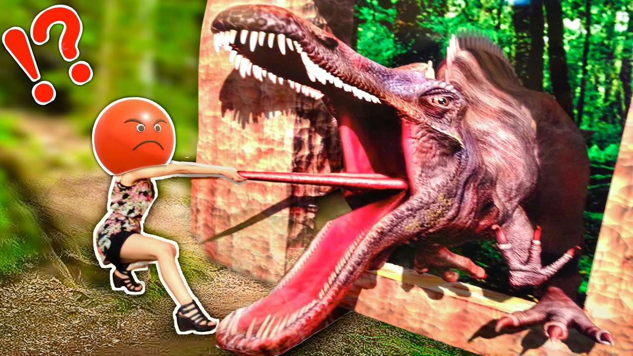 森で恐竜を発見！】子供向け公園でジュラシックパーク図鑑を見よう