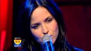 Video thumbnail of "Andrea Corr cracking up on live GMTV"