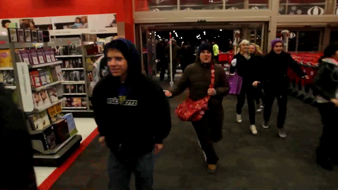 Shoppers go crazy on Black Friday 2