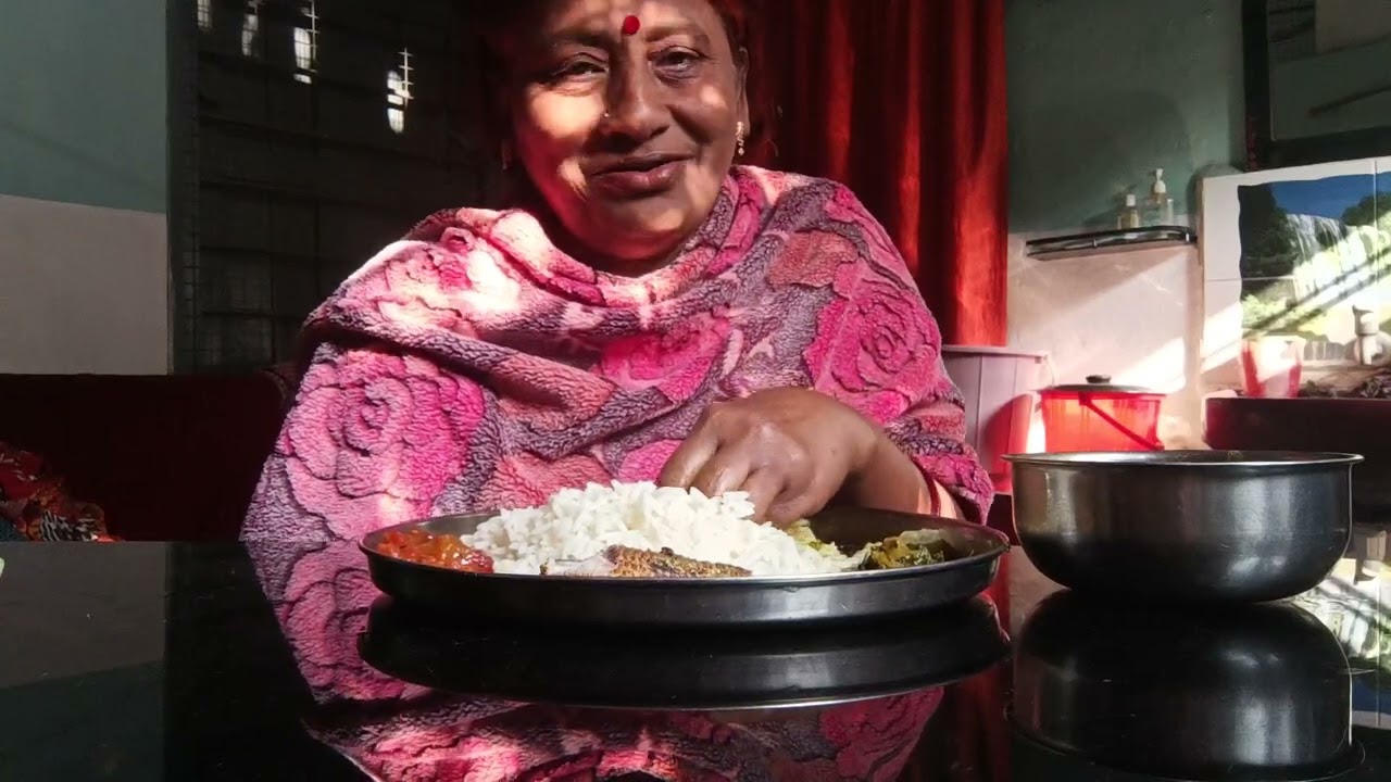 EATING SHOW-Rice,Musur Dal,Khaira Mach Vaja,Methi Saker Ghonto,Tomato Amsattor Chatni, Kagji Lebu.