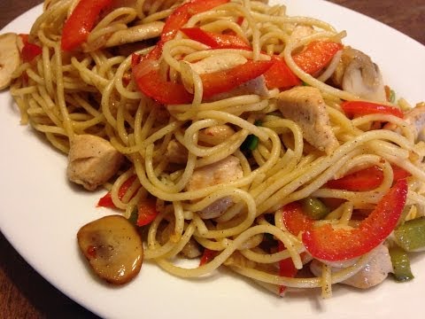 Delicious Stir Fry Chicken And Noodles