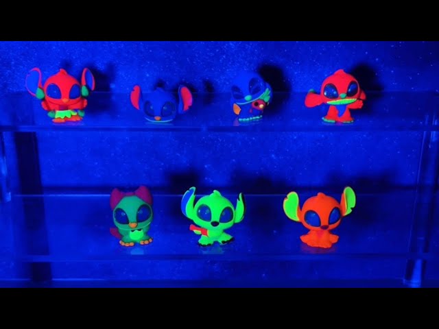 Check out the full Disney Doorables black light stitch collection! 