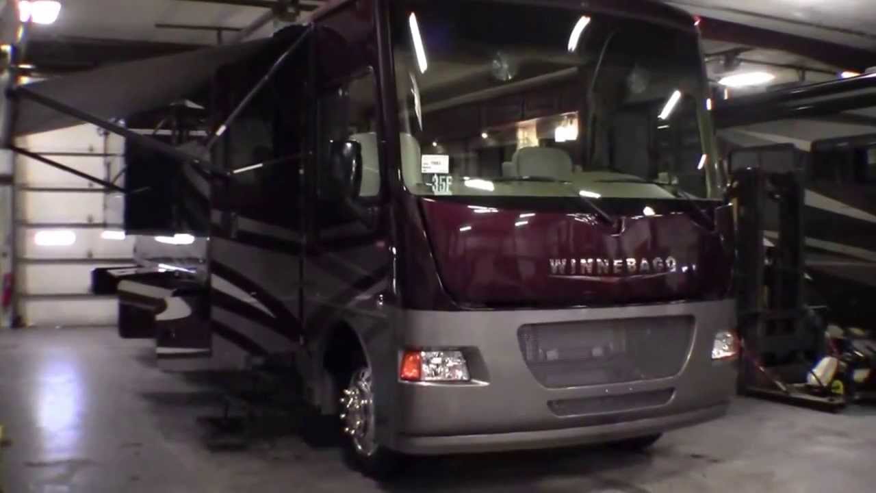 2014 Winnebago Vista 35F Class A Motorhome with Bath and a Half Floor