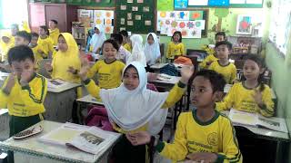 Video <span aria-label=