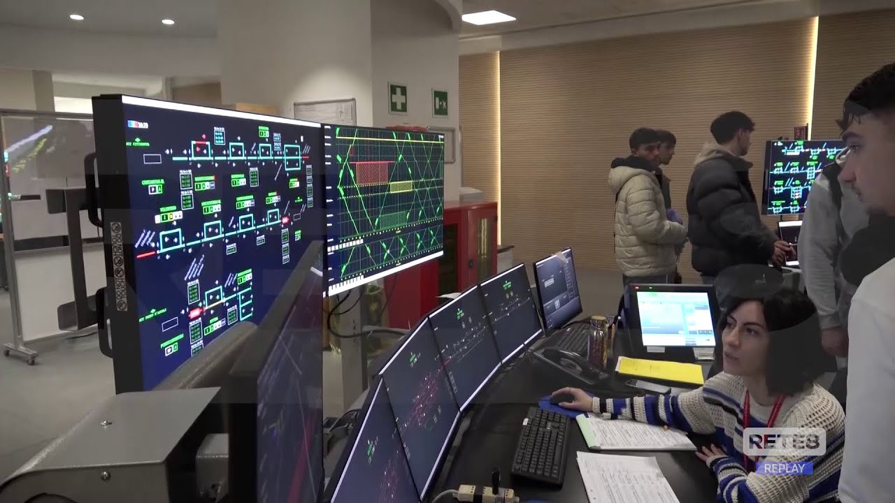 Pescara - Nella sala operativa di RFI