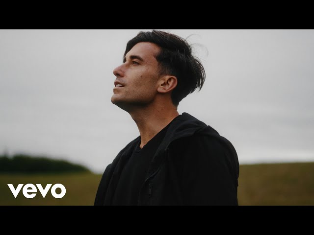 Phil Wickham - Falling In Love (Official Music Video) class=