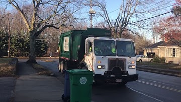 Waste Management 103496 ~ Peterbilt 320 Heil Durapack Python ASL