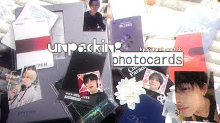 :   /1unpacking photocards enhypen/txt