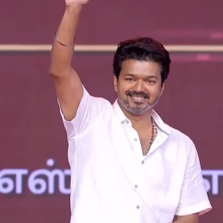 Trisha Loves Thalapathy 🌚🤣 | Trisha Vijay Kadhal | Tvk  | #shorts #trishavijay #tvkvijay