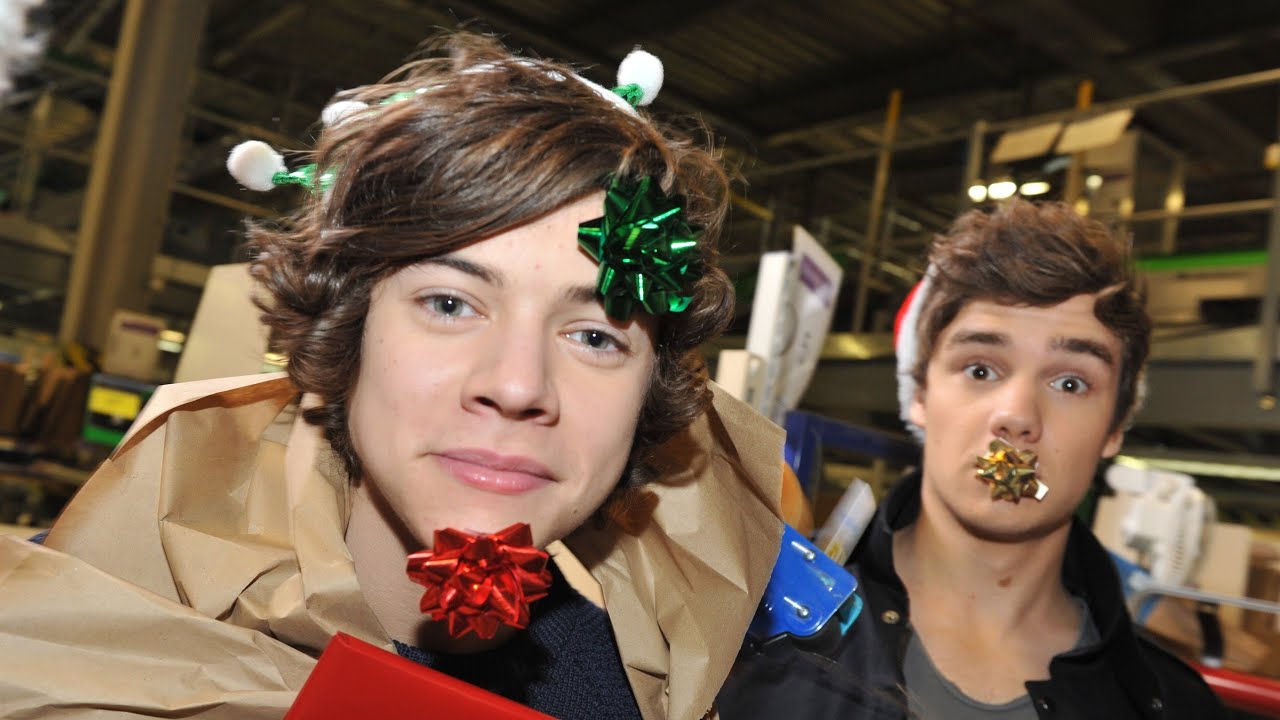 28 Throwback Photos of Harry Styles That Are Worth a Second Look