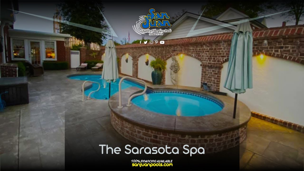 The Sarasota Spa – A Round Fiberglass Spa with an Optional Spillover Effect