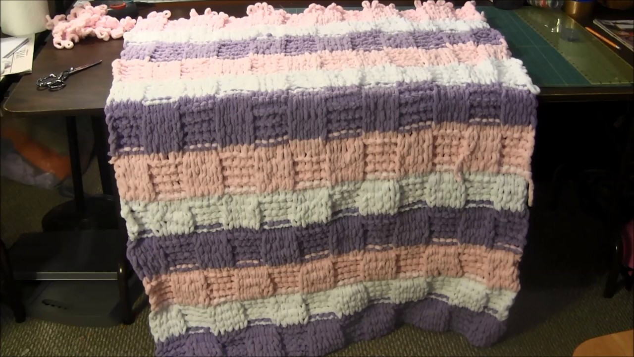 How to Make an EZ Loop Yarn Throw Blanket – Home is Where the Boat Is