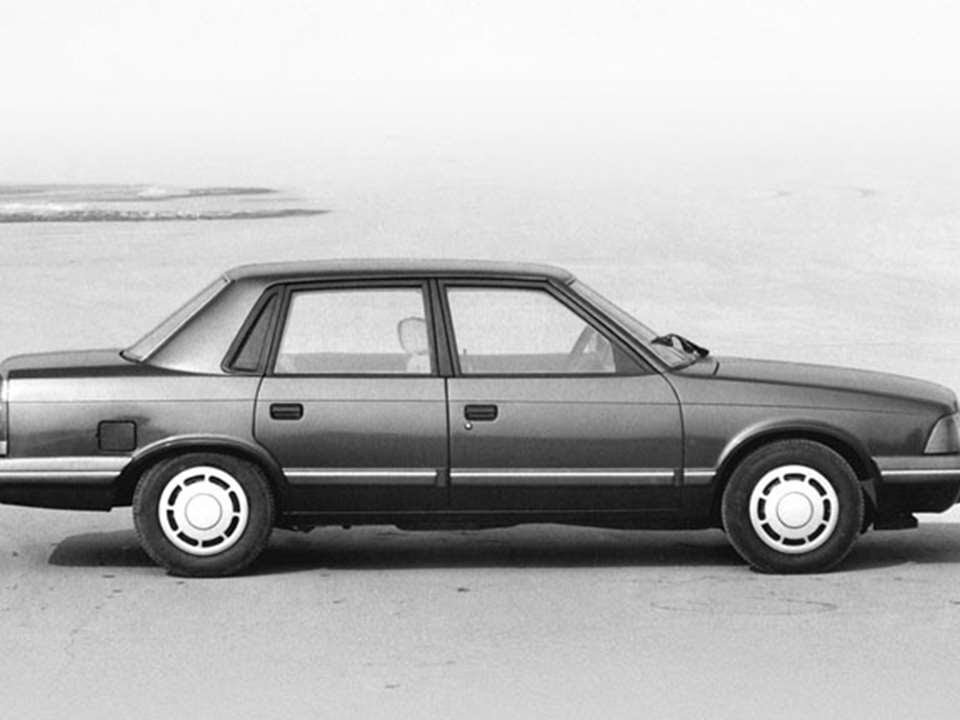 #2395. Azlk 2142 moskvich 1990 (Prototype Car) - YouTube