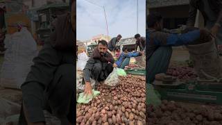 Aloo ? shortsvideo aloo wholesale bazar mandi fruit ytshorts