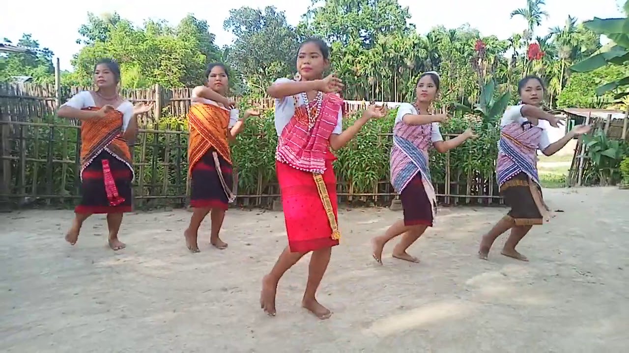 Longri aphar man new karbi group dance