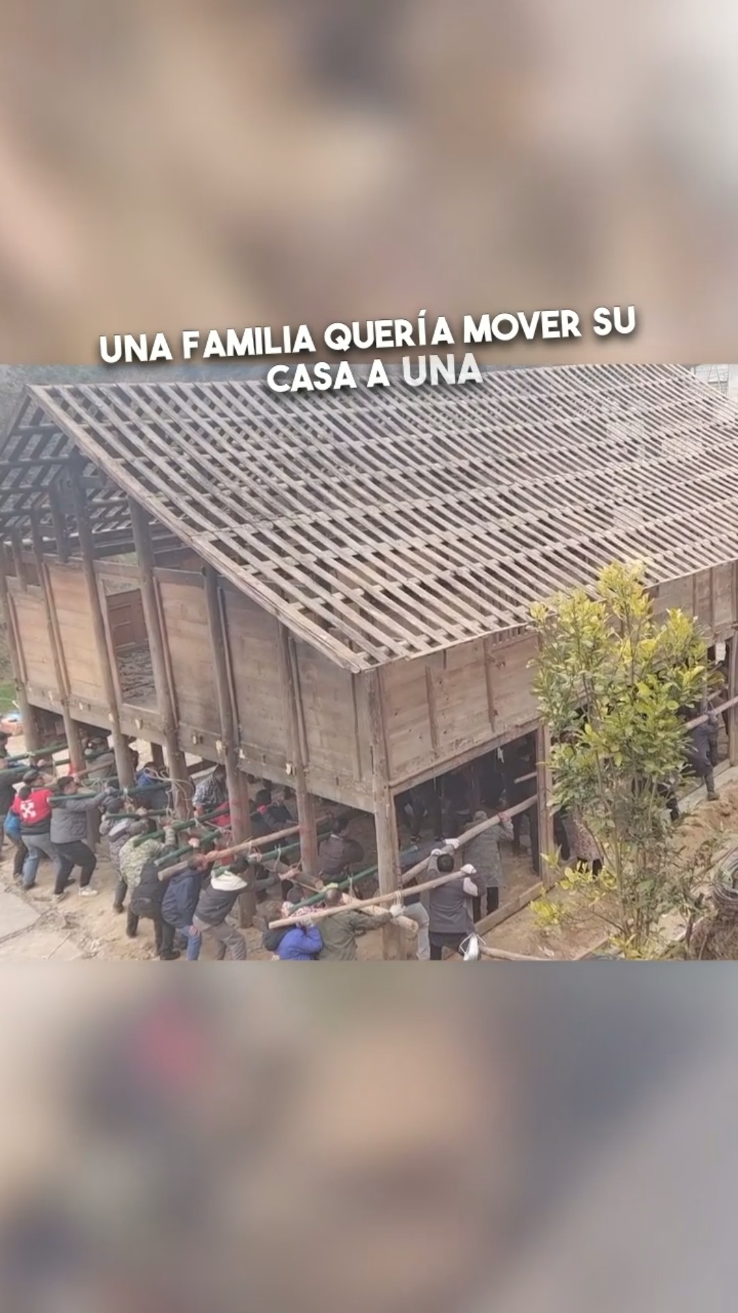 ¡Movieron una casa gigante con sus propias manos! ??