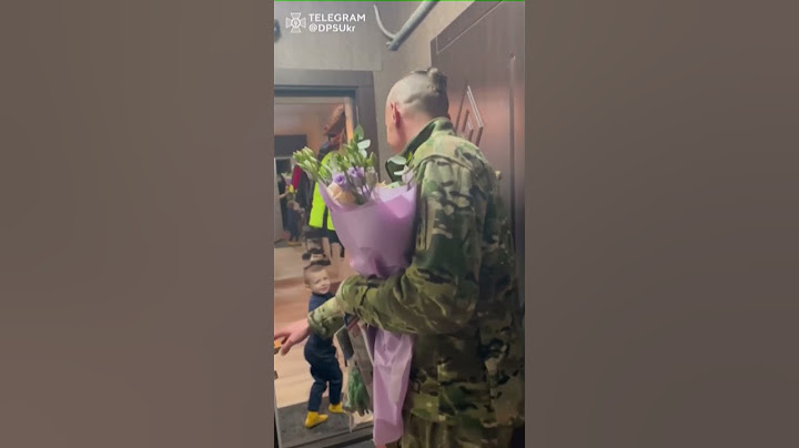 ЗВОРУШЛИВІ КАДРИ: Прикордонник Микола зробив сюрприз для родини – неочікувано повернувся додому