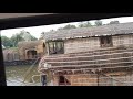 How is houseboat