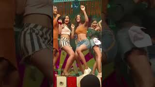 Main Samjhi Piya Ka Hai Bistar Hot Legs Showing Desi Stage Dancers Girls Navels Show #Viralreels