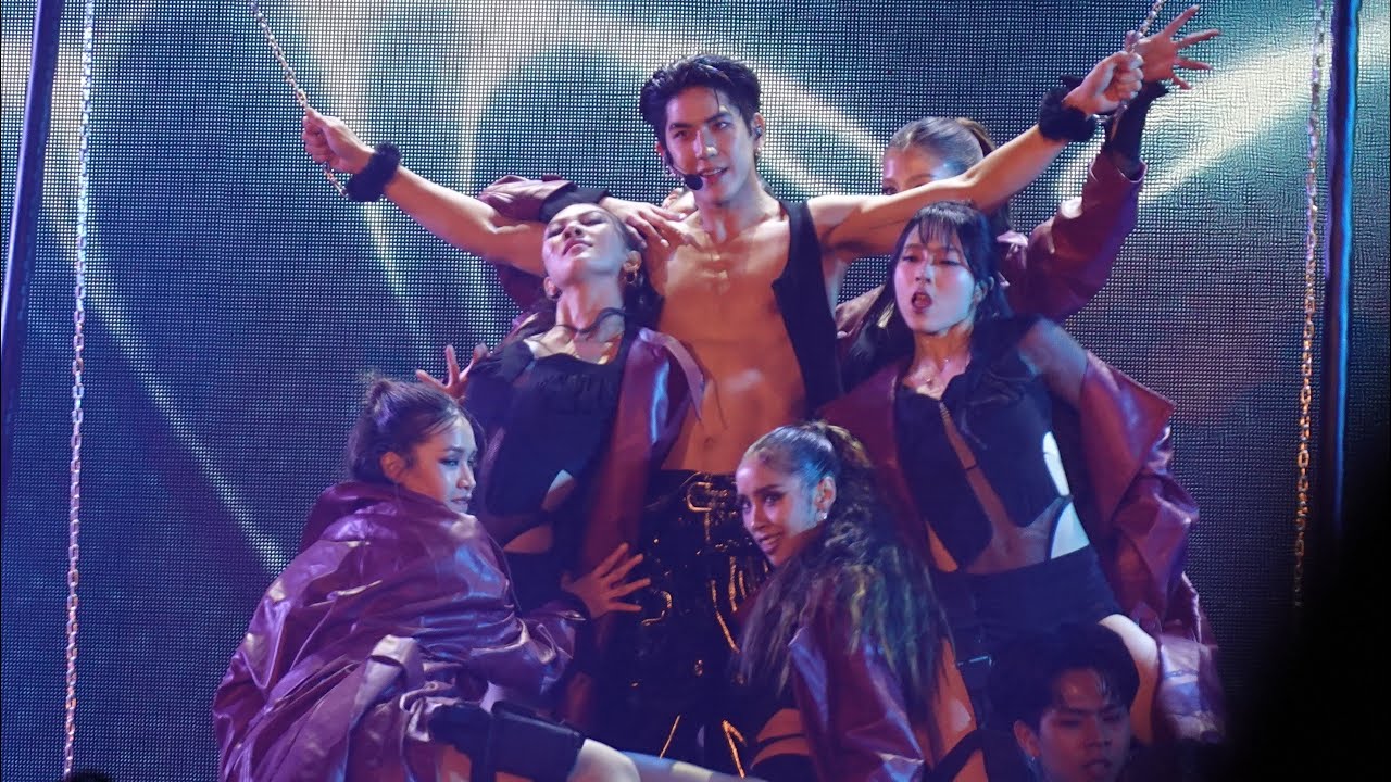 [30.11.2025] SEA TAWINAN - BAD GIRLS LIKE YOU @ JIMMY SEA FANCON DAY 2 