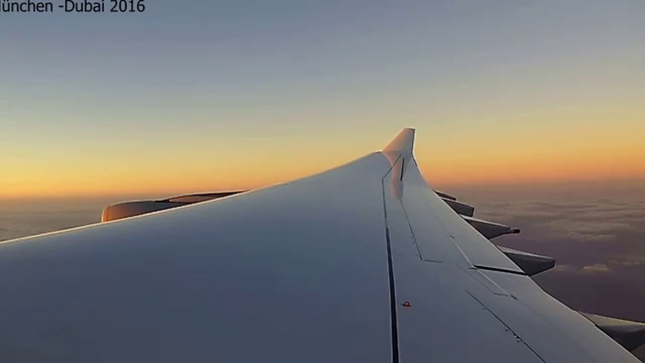 Flug München Dubai 01.2016 A340-600 - YouTube