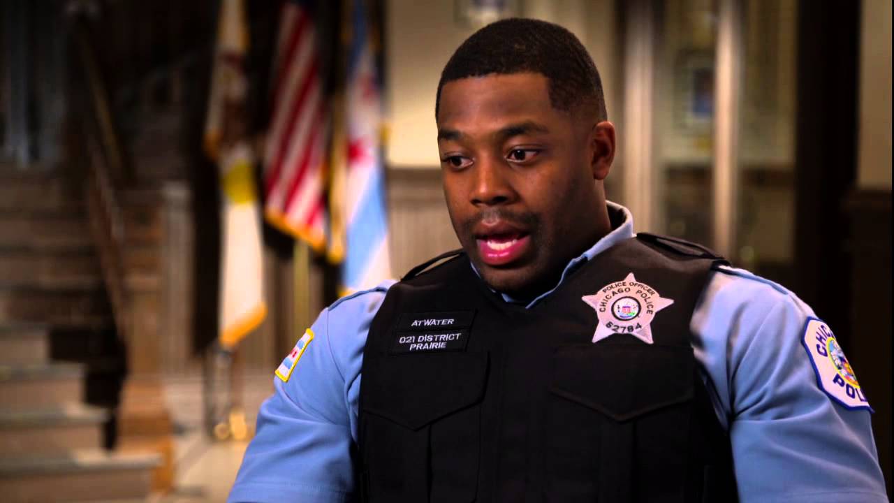 Chicago P.D.: LaROYCE HAWKINS "Officer Atwater" TV Interview Scre...