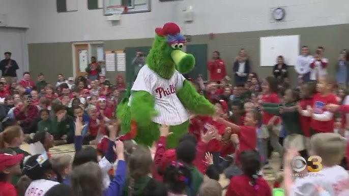 Phillies pitcher Aaron Nola marries high school sweetheart on New