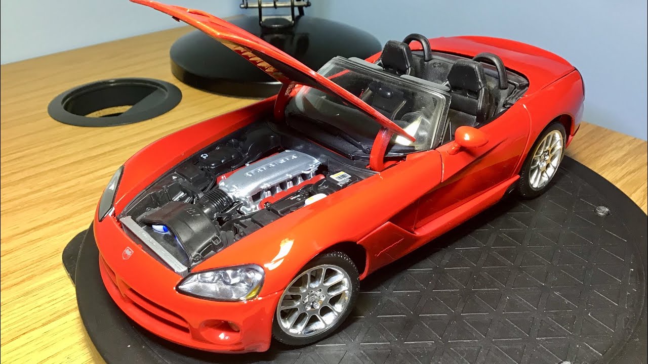 Maisto Models | Dodge Viper SR-11 1/18 | In Depth Review - YouTube