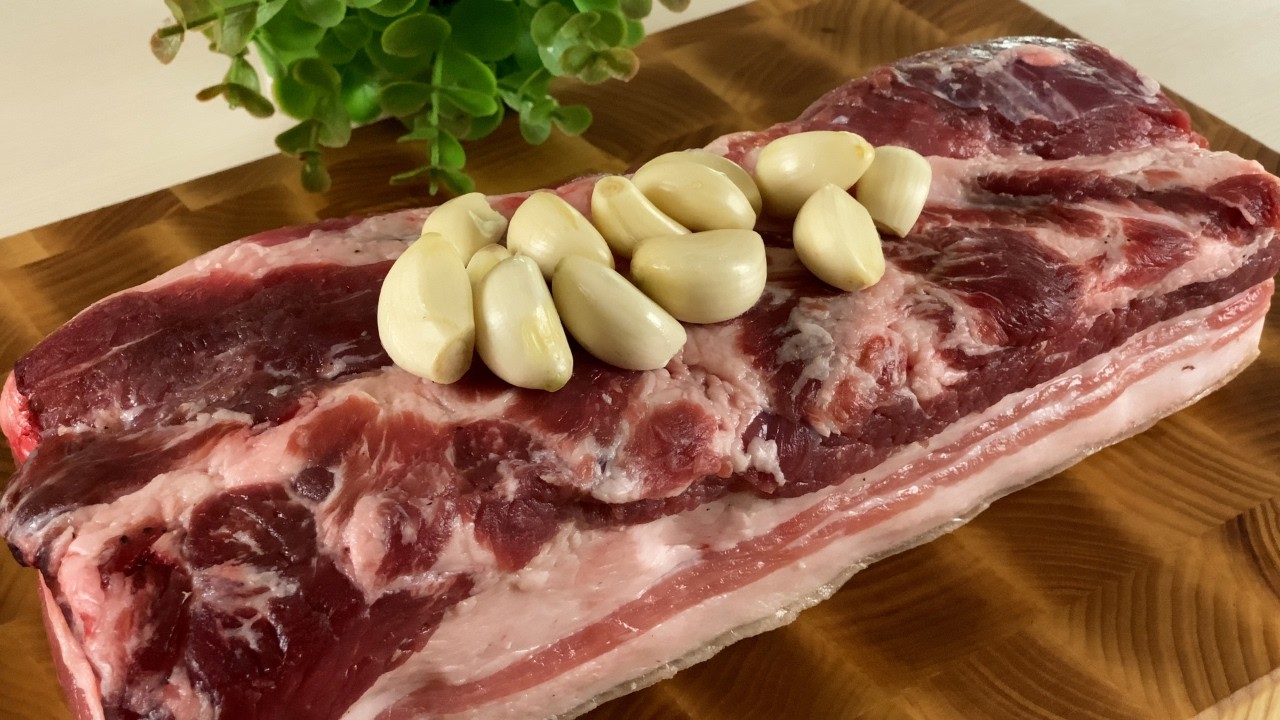 1.5 kg of pork — I don’t fry it anymore! A restaurant showed me the perfect way