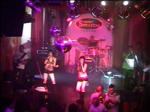 Streetbeat Band in Penang,Malaysia7-Give it to me