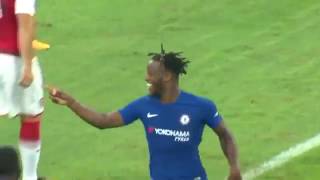 Michy Batshuayi Second Goal HD - Chelsea vs Arsenal 3-0 22_07_2017 - YouTube (360p)