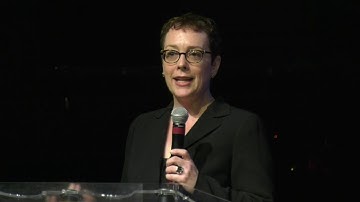 Witness vs. forensics: the future of data-driven investigative reporting. #ijf19talk by Julia Angwin