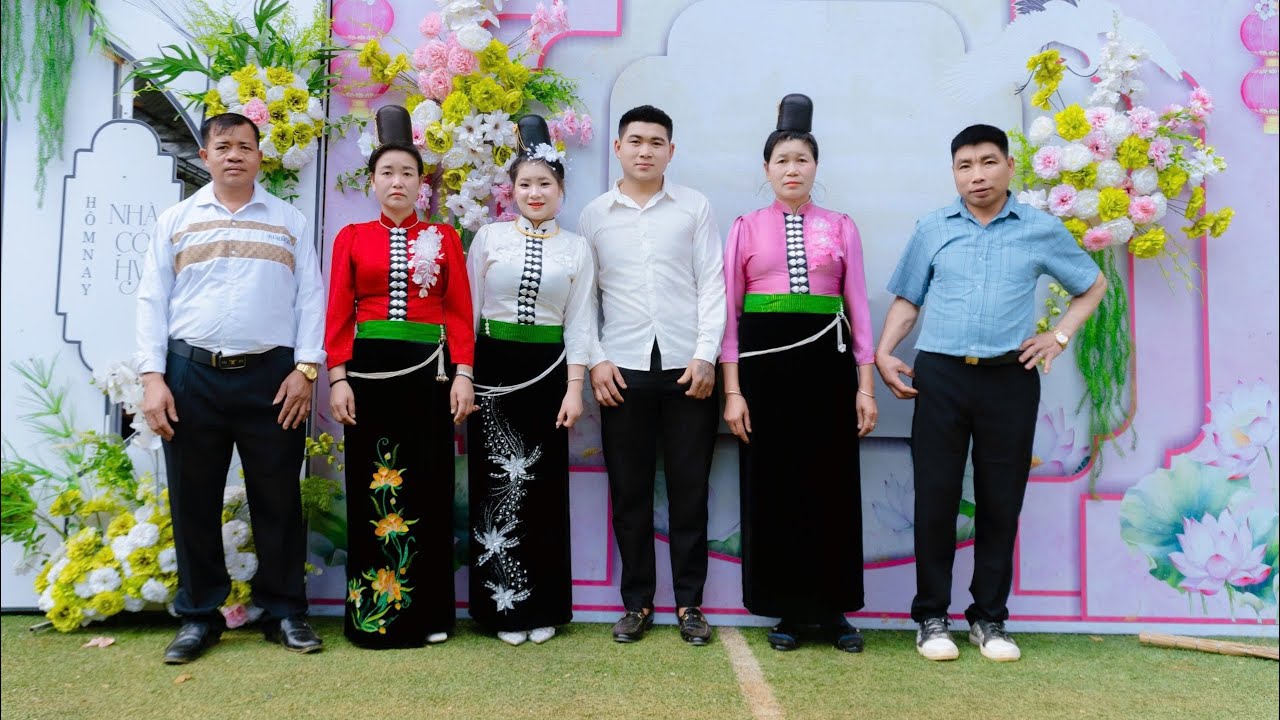 Toàn cảnh LTH [  ANH MẠNH - THUÝ HẢO ]tại bản lọng lầu nậm lầu