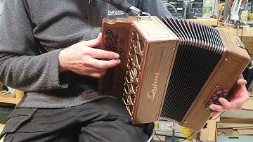 Quinn Accordion 2 voice BC dry tuned