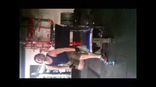 Leg-pressing 720 lbs like a BOSS