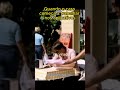 Quando o cara começa a trabalhar nos aplicativos