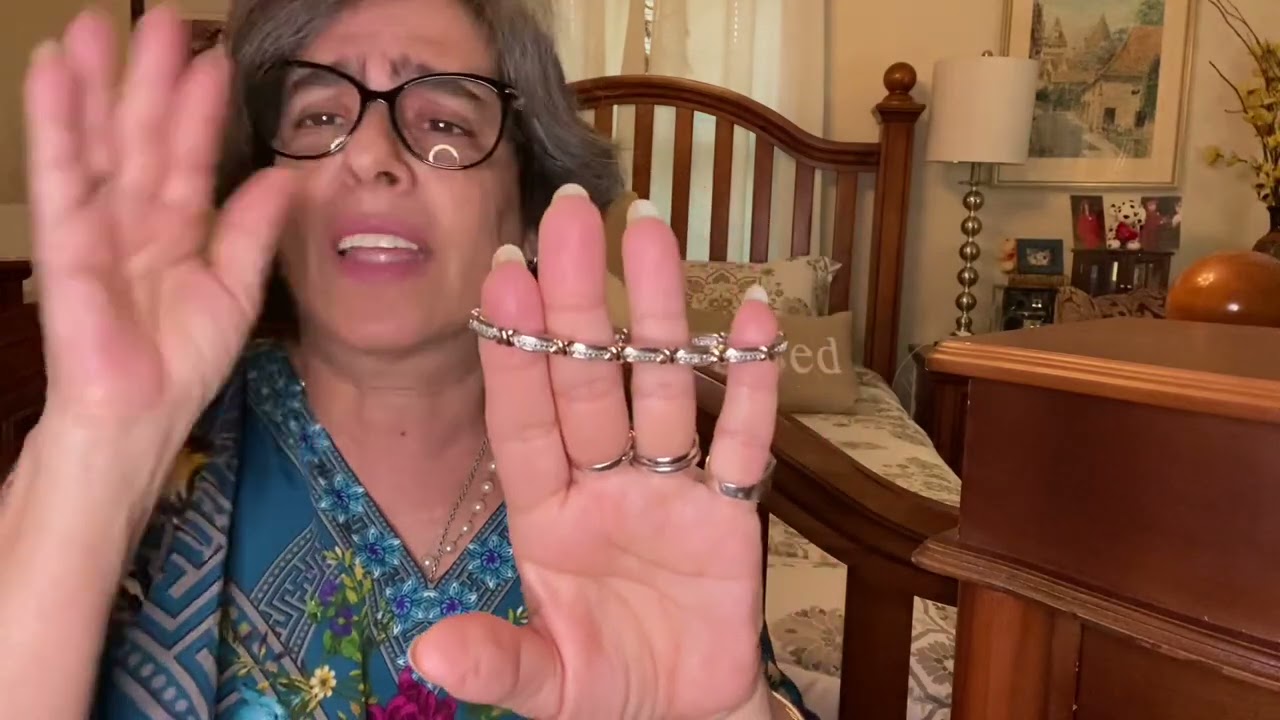 Mi colección de pulseras de plata.