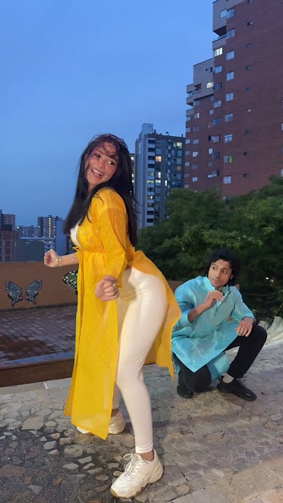 She is more Indian than Me 😂 | Nagada Song Dance with Gulaabi