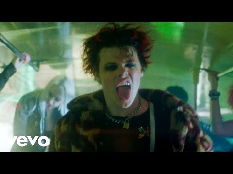 YUNGBLUD feat. Machine Gun Kelly - acting like that (Official Music Video)