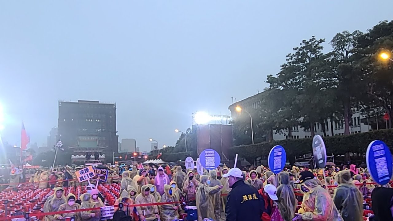 [討論] 台北今天太冷又下雨，感覺沒啥人