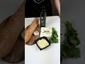 Самый вкусный горячий багет