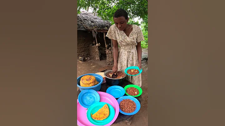 Soft Layered Chapati & Beans Curry ❤️ African Village Mum Serving Her Family 🥹 #Shorts #shortsfeed