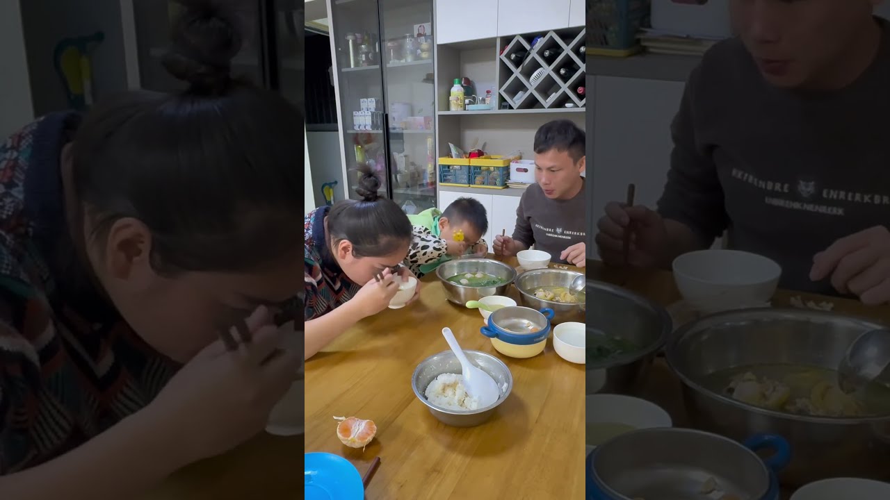 The Baby Knocks On Bowl During Meal Time And Dad Calms Him Down With One Move Funny