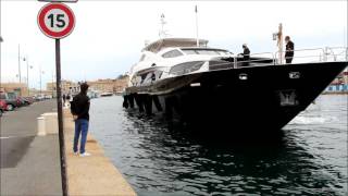 Sunseeker yacht docking port St Tropez