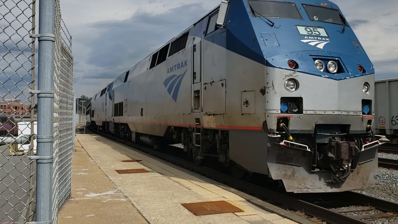 Amtrak 449 with NYC Private Car arriving in Worcester