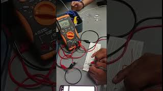 PRACTICA 5 - Polarización Transistores BJT