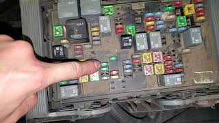 2008 GMC Sierra Radio Fuses