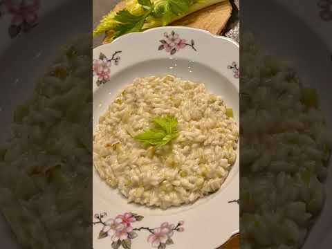 RISOTTO AL GORGONZOLA E SEDANO il gusto che non ti aspetti mai #gorgonzola #risotto #nuovaricetta