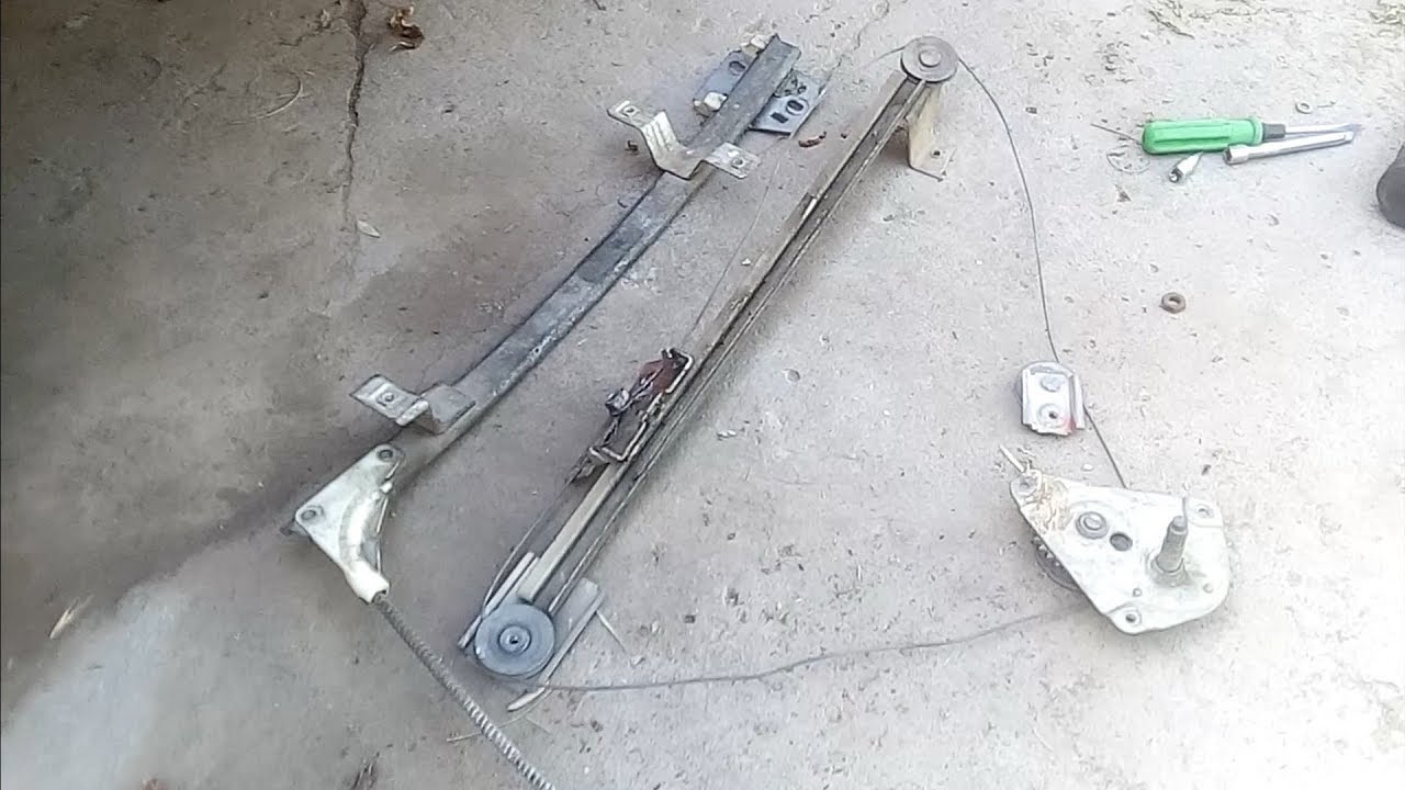 Renault 11. Стеклоподъёмник.