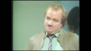 Classic Police Sketch/Cockney Rhyming Slang With Mel & Grif aka Alas Smith and Jones